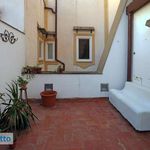 Affitto 3 camera appartamento di 130 m² in Palermo