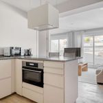 Rent 2 bedroom apartment of 81 m² in Madrid