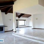 Affitto 5 camera casa di 850 m² in Roma