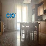 Rent 5 bedroom apartment of 135 m² in Bologna