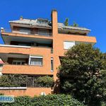 Rent 5 bedroom apartment of 330 m² in Rome