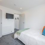 Rent 5 bedroom apartment in West Midlands