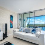 Rent 2 bedroom apartment in Paradise Point