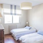 Appartement de 120 m² avec 2 chambre(s) en location à Bordeaux