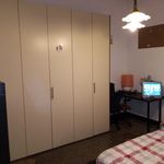 Rent 4 bedroom apartment in Genoa
