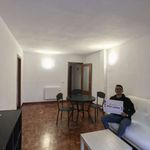 Rent 3 bedroom apartment of 273105 m² in Alcalá de Henares