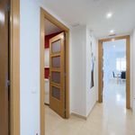 Rent 2 bedroom apartment of 72 m² in Barcelona