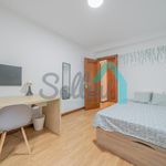 Alquilo 3 dormitorio apartamento de 74 m² en Oviedo