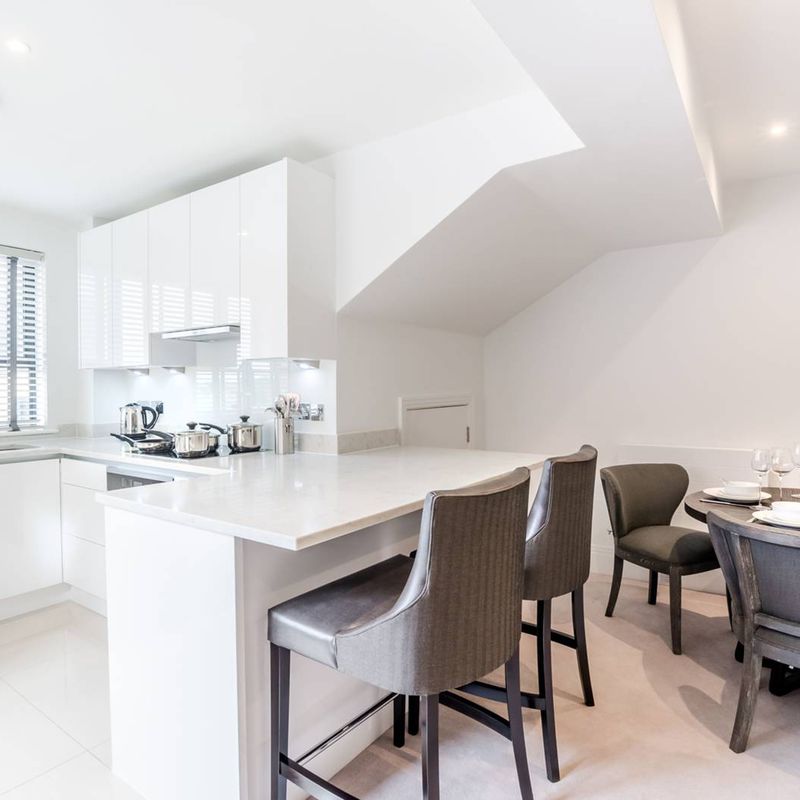2 Bedroom Flat to Rent in Rainville Road | Foxtons Castelnau