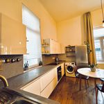 Rent 2 bedroom apartment of 84 m² in Budapest