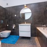 Wynajmij 2 sypialnię apartament z 65 m² w Toruń