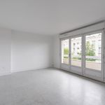 Rent 3 bedroom apartment of 62 m² in Versailles