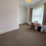 Flat to rent in Lower Park Road, Hastings TN34
