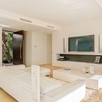 Alquilo 3 dormitorio casa de 194 m² en Málaga