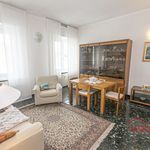 Affitto 5 camera appartamento di 80 m² in Genova