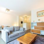 Rent 1 bedroom apartment of 77 m² in Brussels