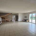 Rent 1 bedroom apartment in Charolles