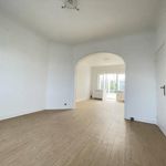 Rent 2 bedroom house of 400 m² in Auderghem