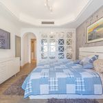 Rent 4 bedroom house of 288 m² in Marbella