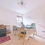 Rent 2 bedroom house in Farnborough