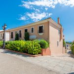 Rent 3 bedroom house of 239 m² in Marbella