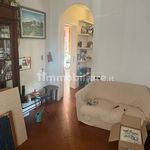 Affitto 4 camera appartamento di 81 m² in Castelnuovo Berardenga