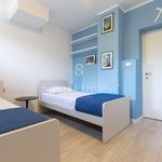 Rent 2 bedroom apartment of 76 m² in Opatija