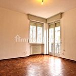 Affitto 4 camera appartamento di 116 m² in Parma
