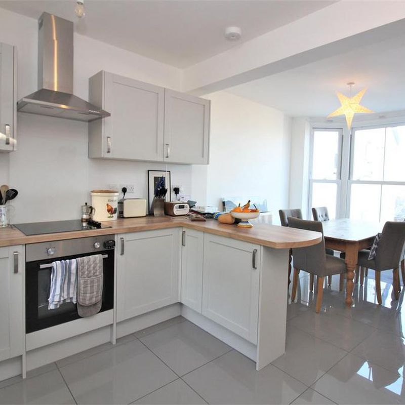 3 bedroom semi-detached house to rent Ilfracombe
