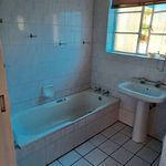 Rent 2 bedroom apartment of 124 m² in City of Tshwane