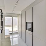 Rent 7 bedroom apartment of 180 m² in Paris