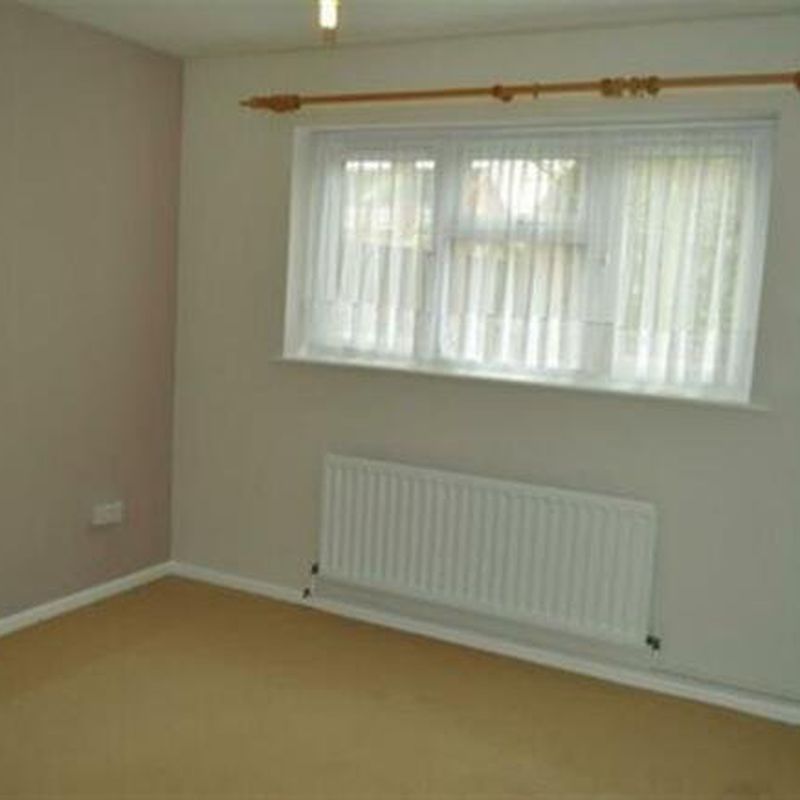 3 bed house to rent in Moat Drive, Halesowen, B62 Hurst Green