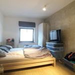 Rent 2 bedroom apartment of 91 m² in Oudergem
