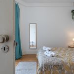 Rent 3 bedroom apartment of 130 m² in Porto