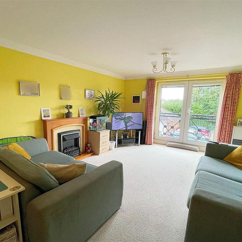 Wimborne Road East, Ferndown, Dorset, BH22, 2 bedroom flat to let - 1032339 | Goadsby