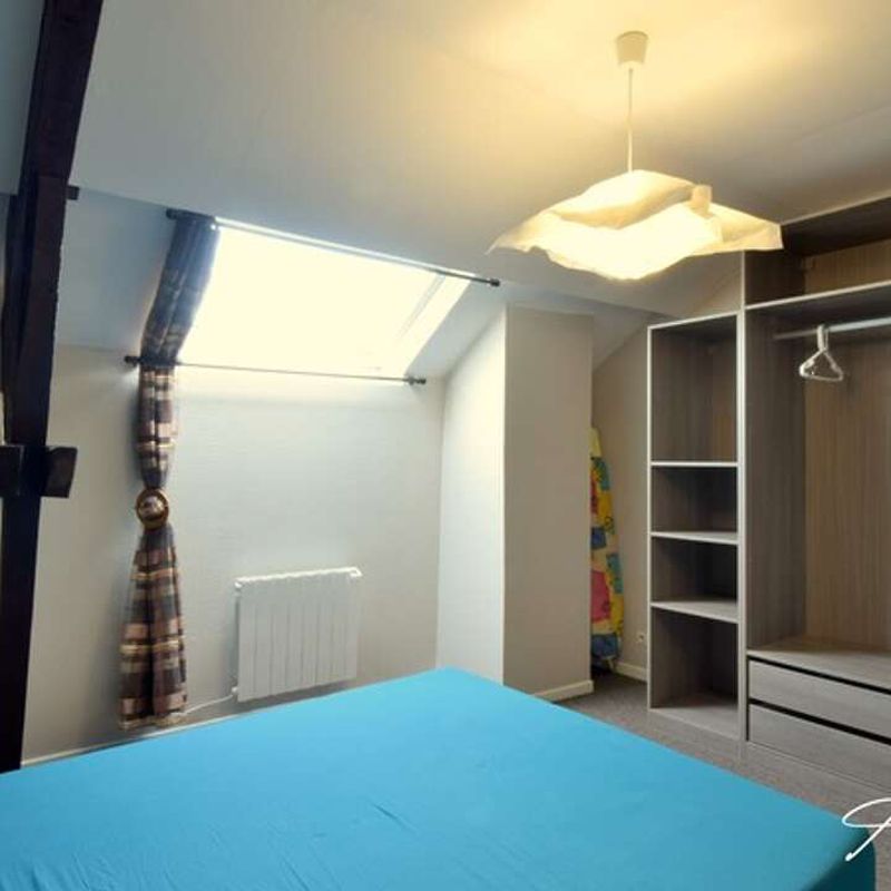 Location appartement 2 pièces 67 m² Saint-Dizier (52100)