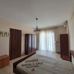 Rent 2 bedroom apartment of 90 m² in Neos Marmaras