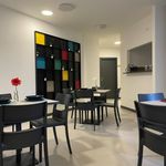 Rent 5 bedroom apartment in Milano