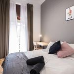 Rent 6 bedroom apartment in Madrid