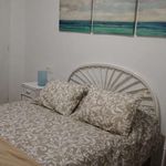 Rent a room of 60 m² in Granada