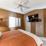 Rent 3 bedroom apartment of 212 m² in Palm Desert