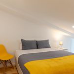 Rent 1 bedroom apartment of 65 m² in Vila Nova de Gaia