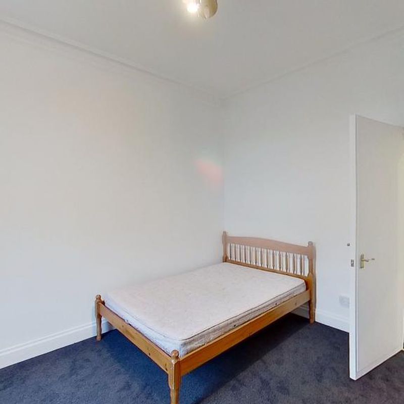 2 bedroom flat to rent Catrine