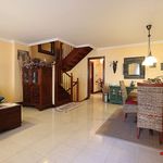 Rent 4 bedroom house of 180 m² in Laredo