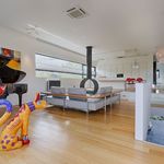 Rent 3 bedroom house of 200 m² in 's-Gravenhage
