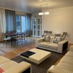 Appartement de 130 m² avec 8 chambre(s) en location à Etterbeek