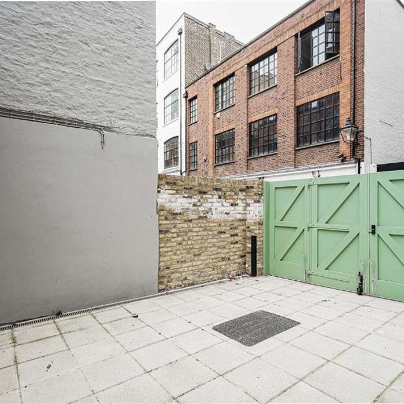 house for rent in Tottenham Street Fitzrovia & Covent Garden, W1T