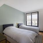 Appartement de 151 m² avec 2 chambre(s) en location à Paris