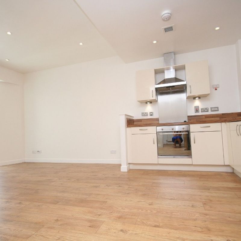 oswald street, executive 2 bed unfurnished 5/f apartment Rowarth