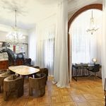 Rent 4 bedroom apartment of 200 m² in Vienna